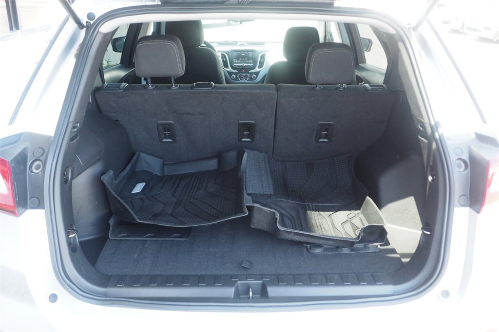 Used 2021 Chevrolet Equinox LS w/ LS Convenience Package image 23