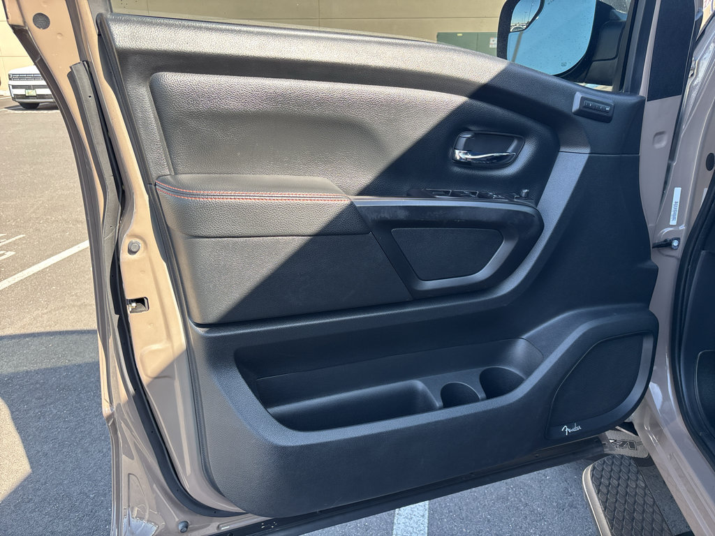 Used 2020 Nissan Titan PRO-4X w/ Pro-4x Convenience Package AWD/4WD image 13