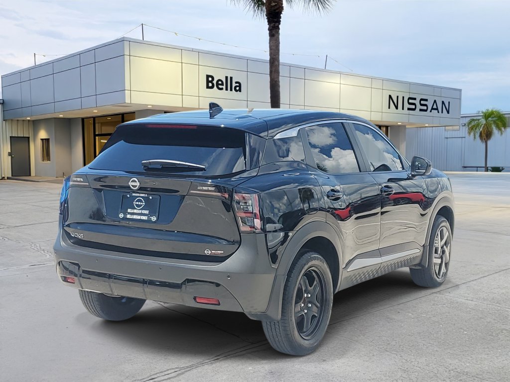 Certified 2025 Nissan Kicks SV FWD image 6