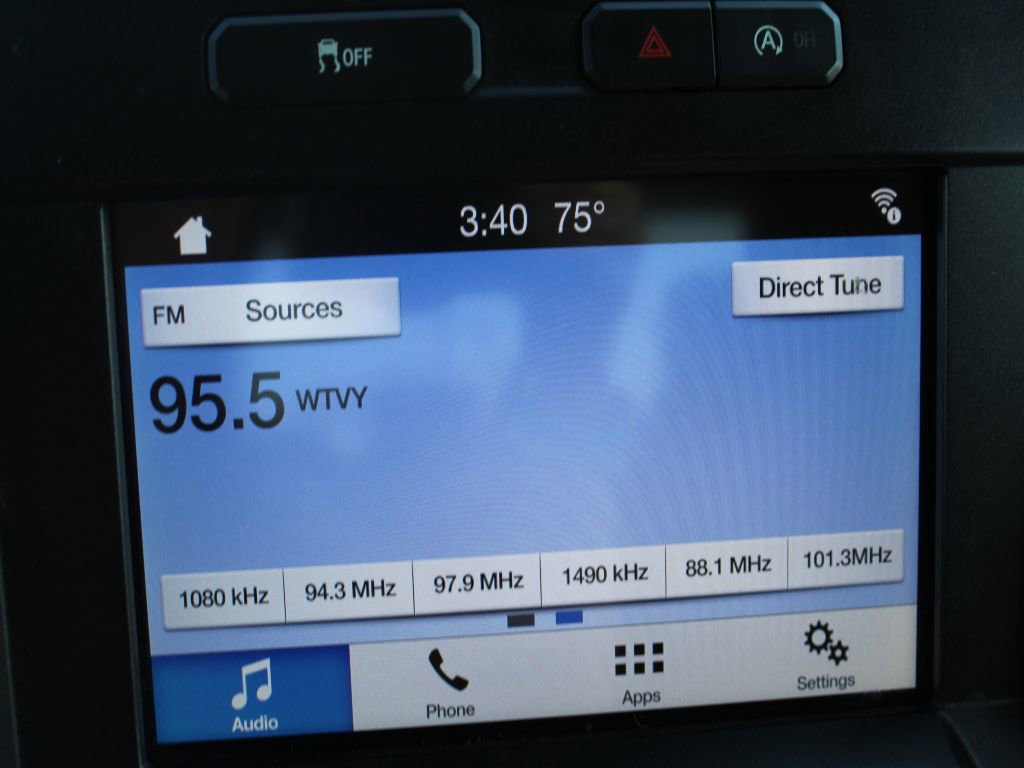 Used 2019 Ford F150 XLT w/ Max Trailer Tow Package image 13