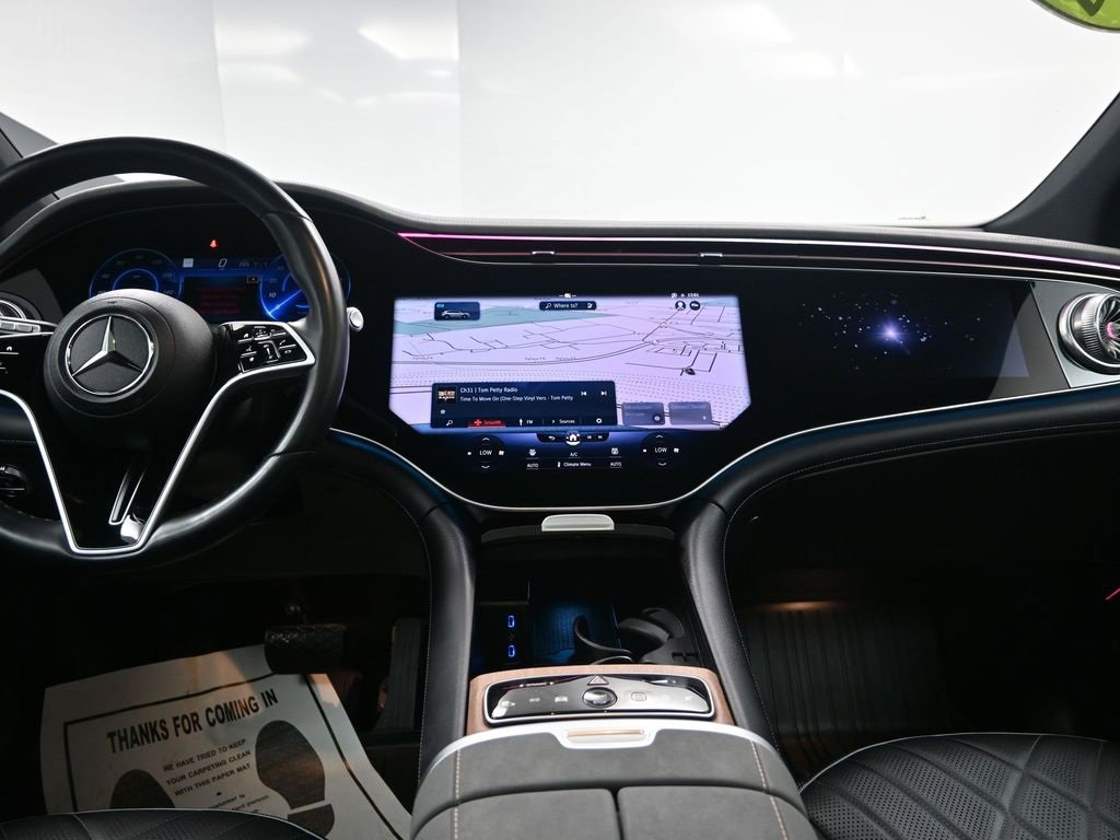 Used 2023 Mercedes-Benz EQS 580 4MATIC SUV image 32