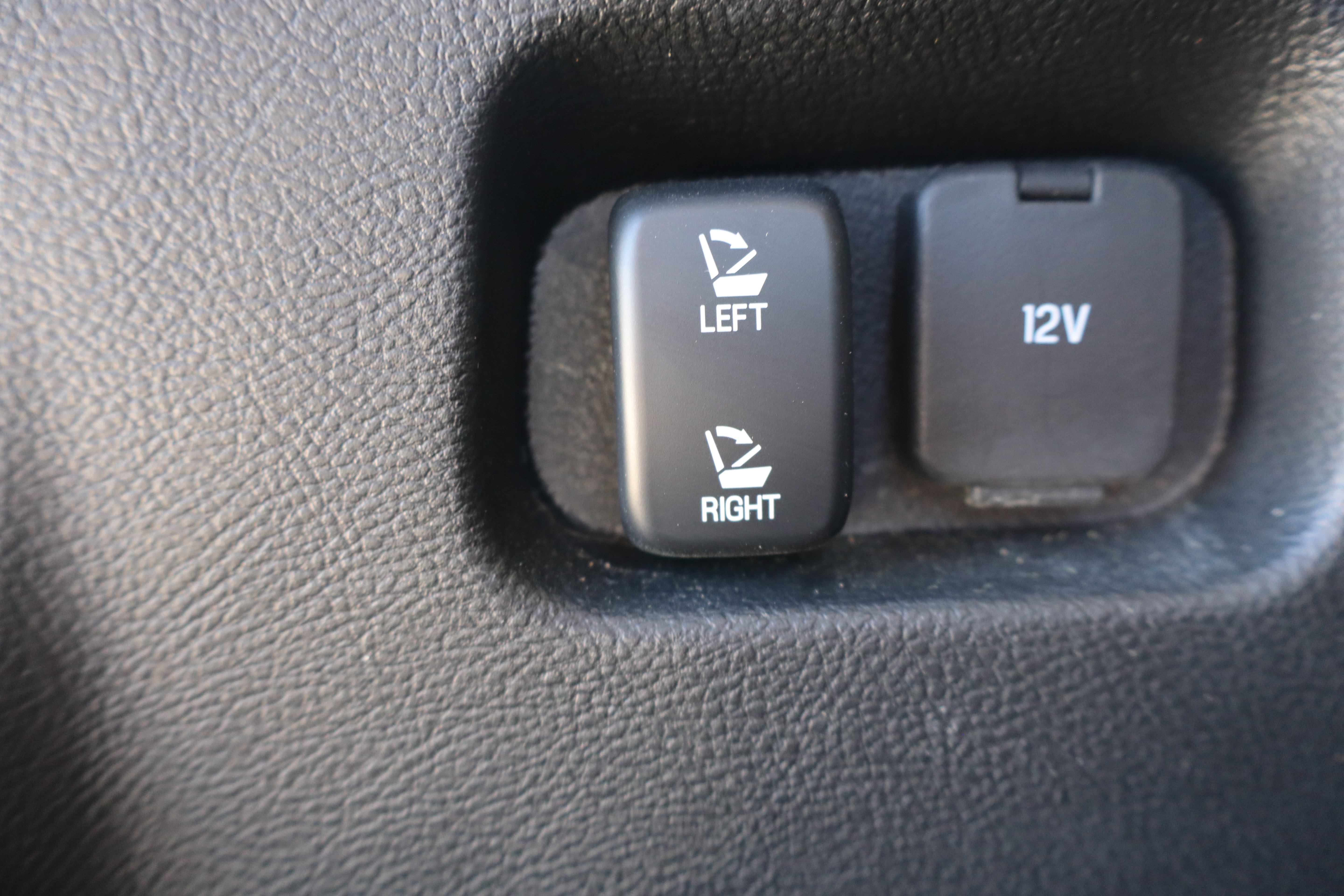 Used 2024 Ford Edge SEL w/ Convenience Package AWD/4WD image 12