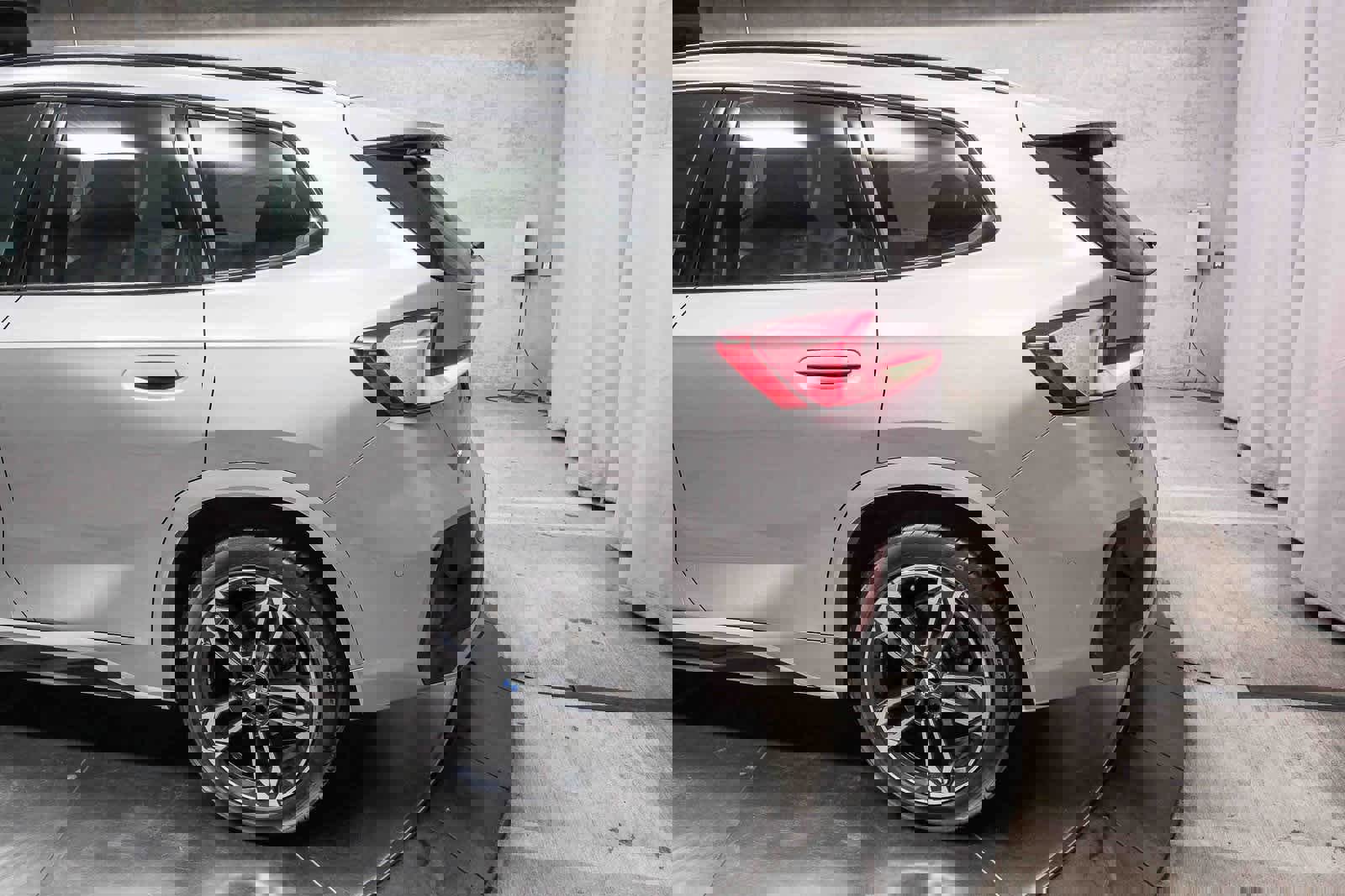 Used 2023 BMW X1 xDrive28i w/ M Sport Package image 8