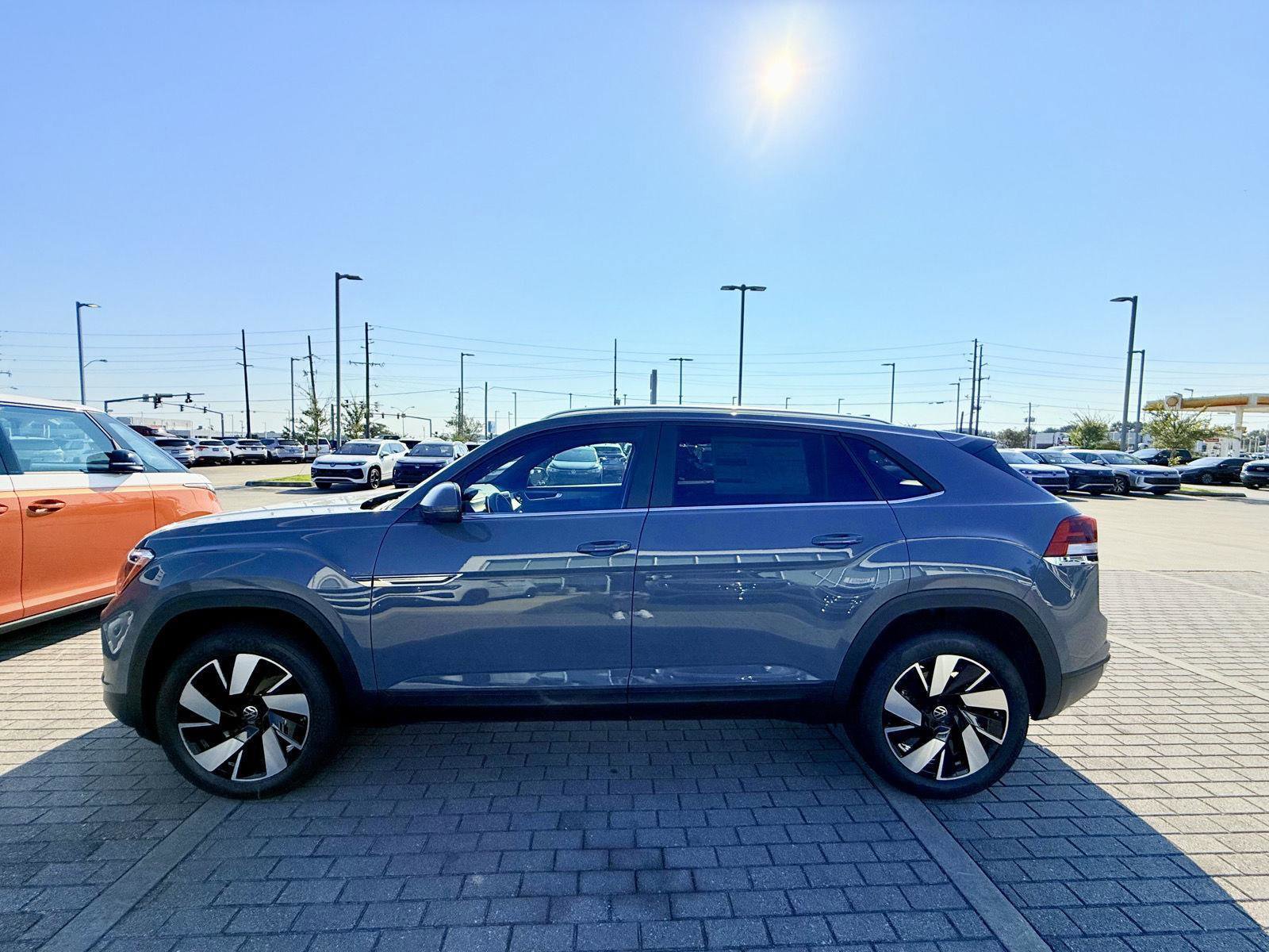 New 2026 Volkswagen Atlas Cross Sport SE image 6