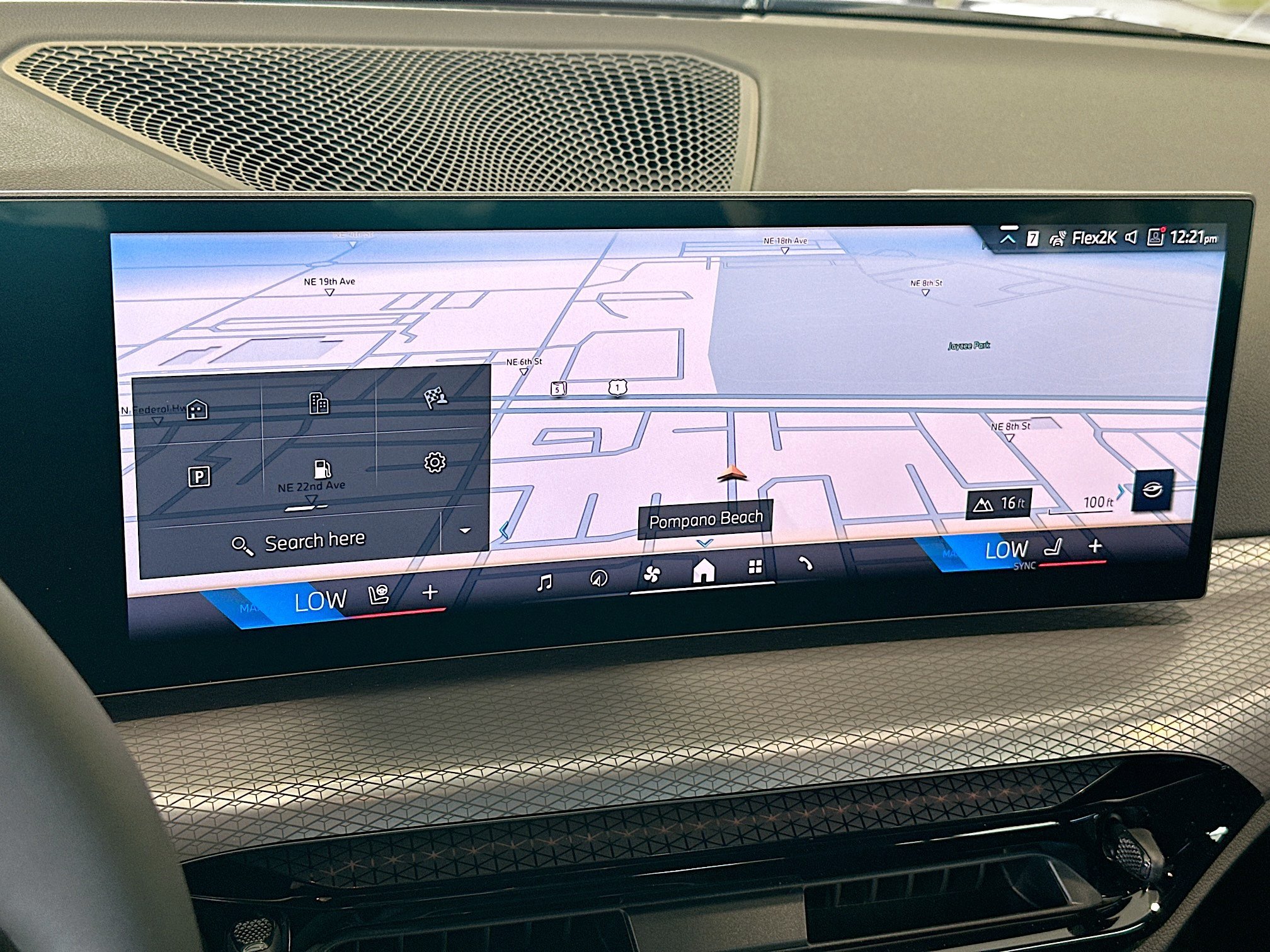 New 2026 BMW 330i Sedan w/ Premium Package RWD image 10