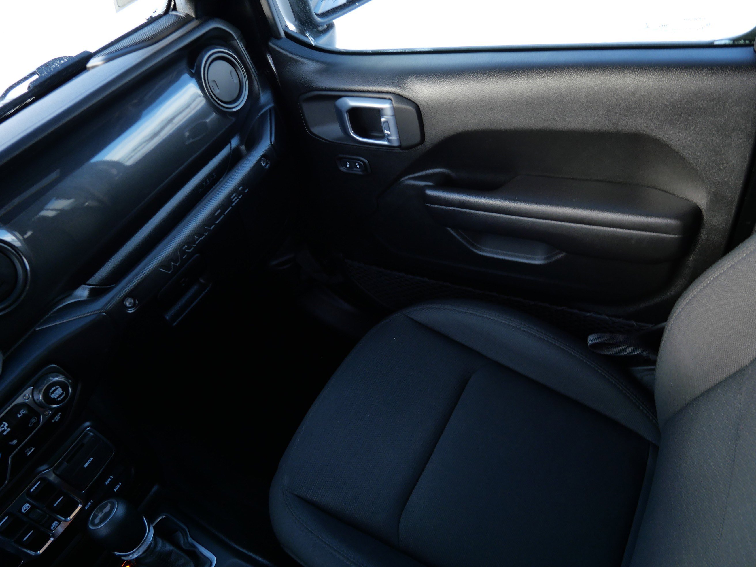 Used 2021 Jeep Wrangler Unlimited Sport image 11