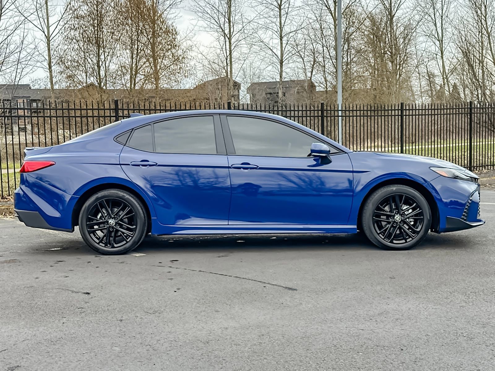 Used 2025 Toyota Camry SE w/ Multimedia Upgrade Package image 2