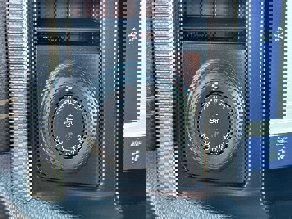 Used 2022 Ford F150 Platinum AWD/4WD image 35