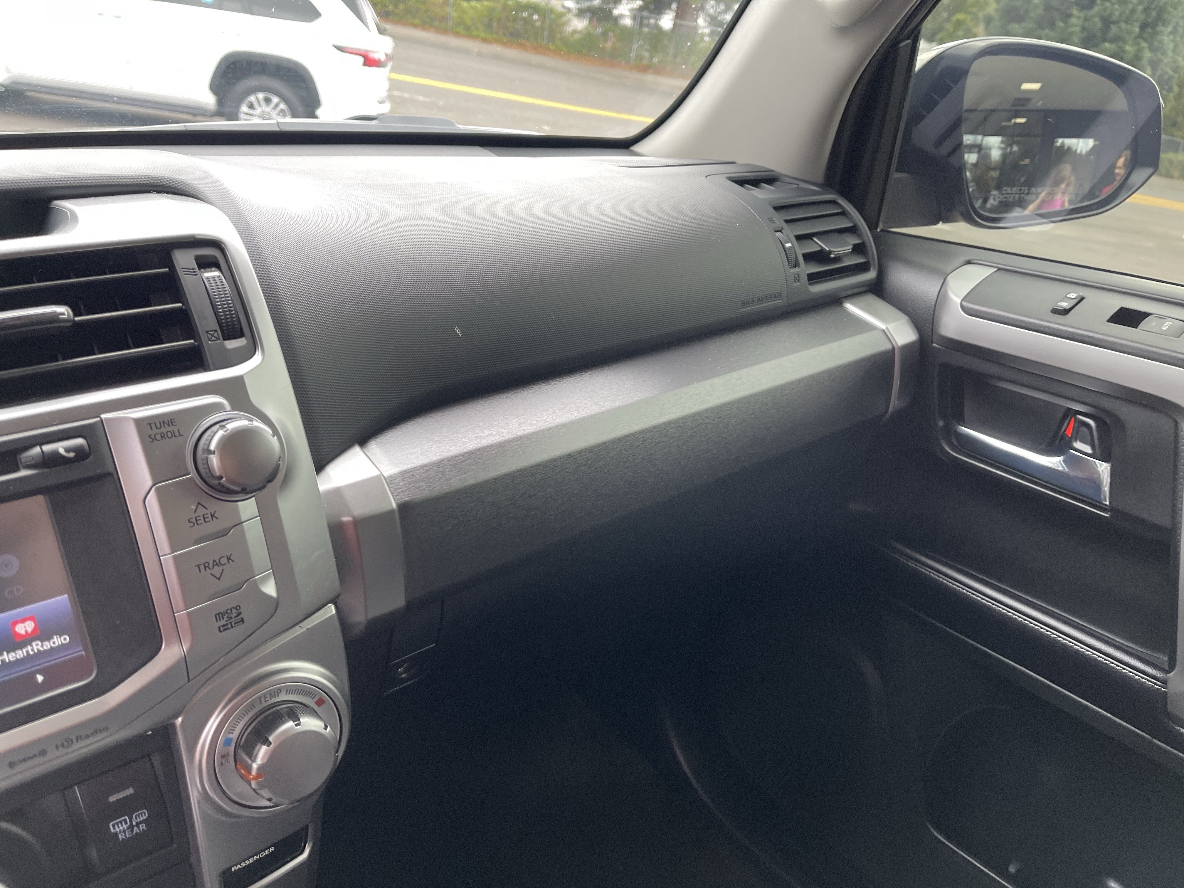 Certified 2017 Toyota 4Runner SR5 AWD/4WD image 22