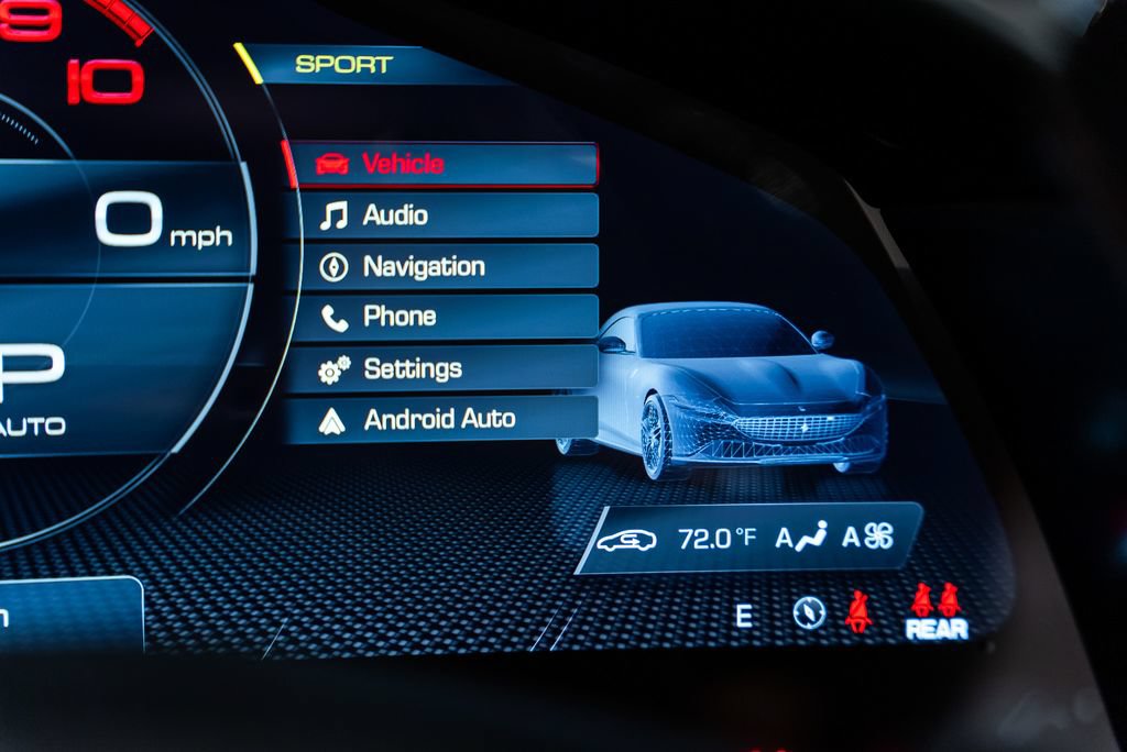 Used 2026 Ferrari Roma Spider RWD image 33