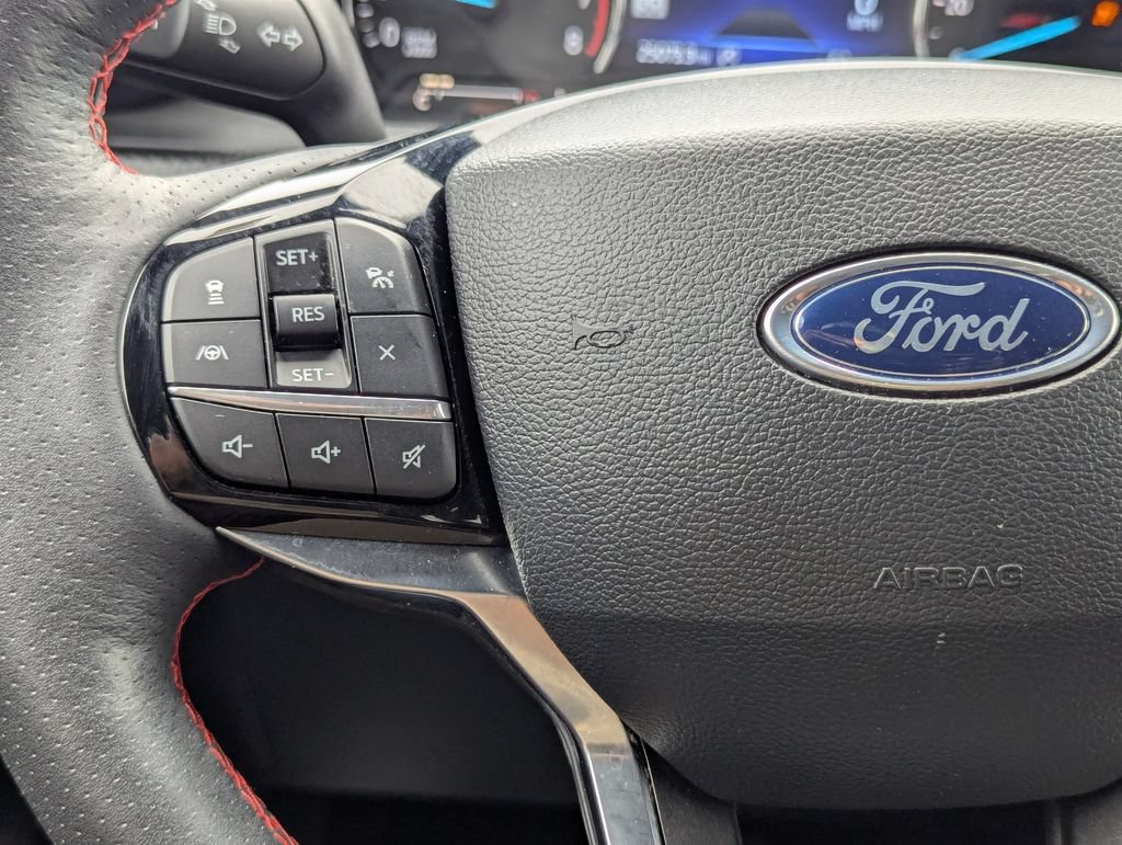 Used 2024 Ford Explorer ST-Line w/ Class IV Trailer Tow Package AWD/4WD image 15