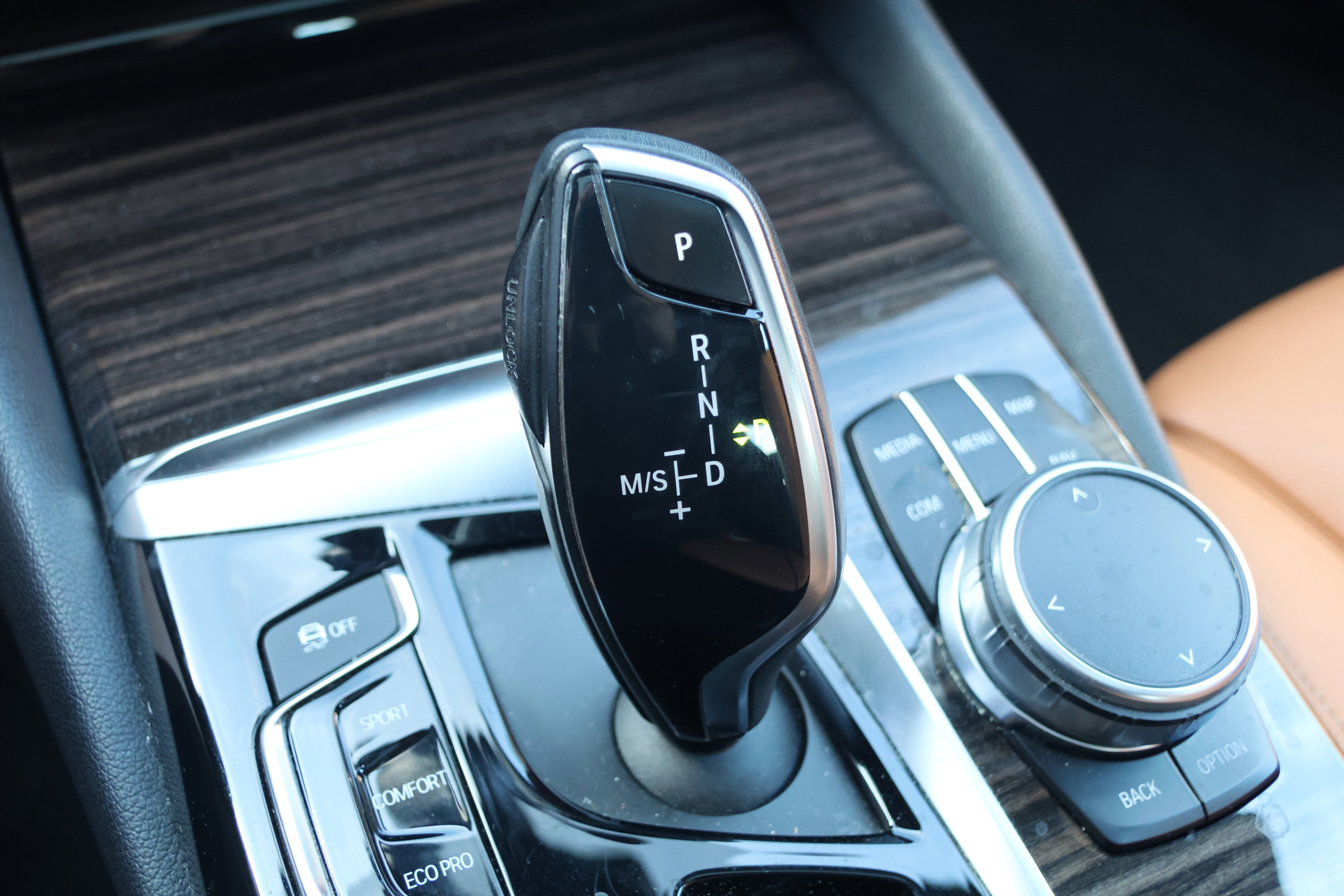Used 2018 BMW 530i xDrive AWD/4WD image 29
