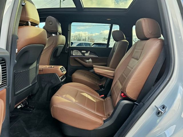 Certified 2025 Mercedes-Benz GLS 450 4MATIC image 23