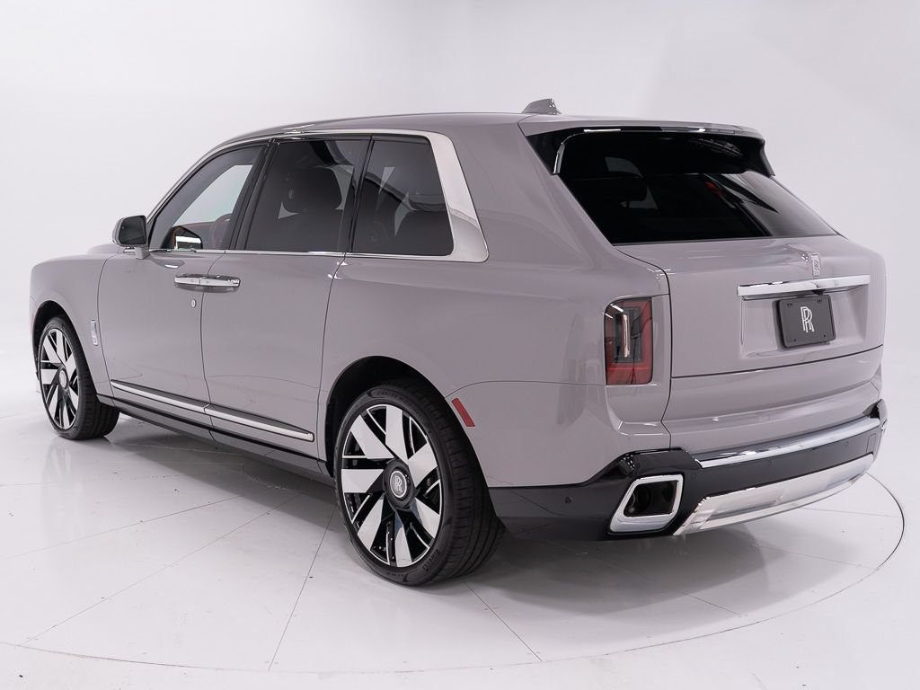 Certified 2026 Rolls-Royce Cullinan AWD/4WD image 3