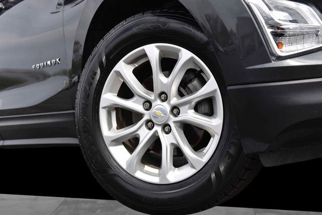 Used 2019 Chevrolet Equinox LT image 3