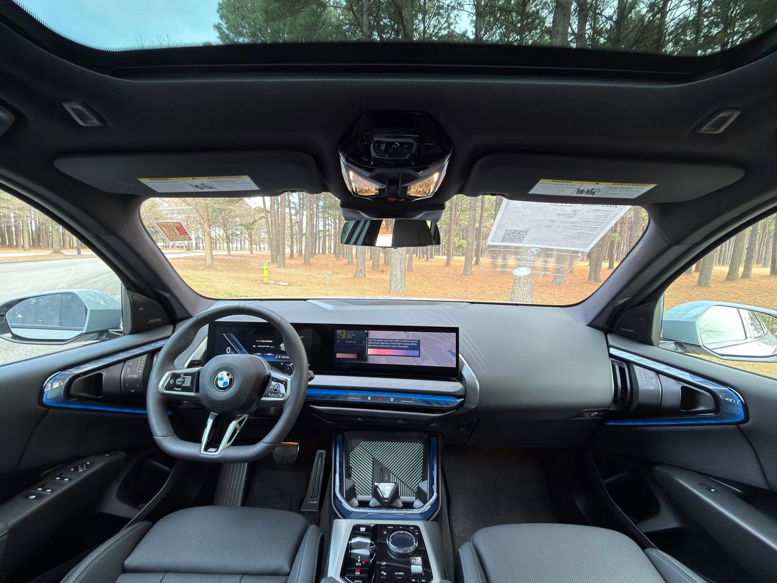 Certified 2025 BMW X3 xDrive30i w/ M Sport Package image 2