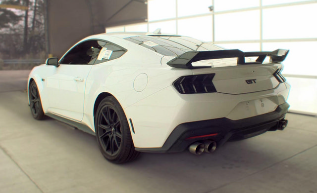 Used 2024 Ford Mustang GT Premium RWD image 9
