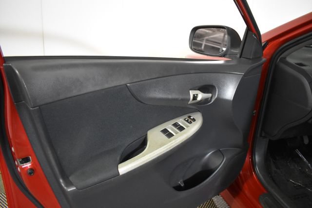 Used 2012 Toyota Corolla S FWD image 7