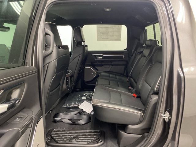 New 2026 RAM 1500 Laramie AWD/4WD image 19