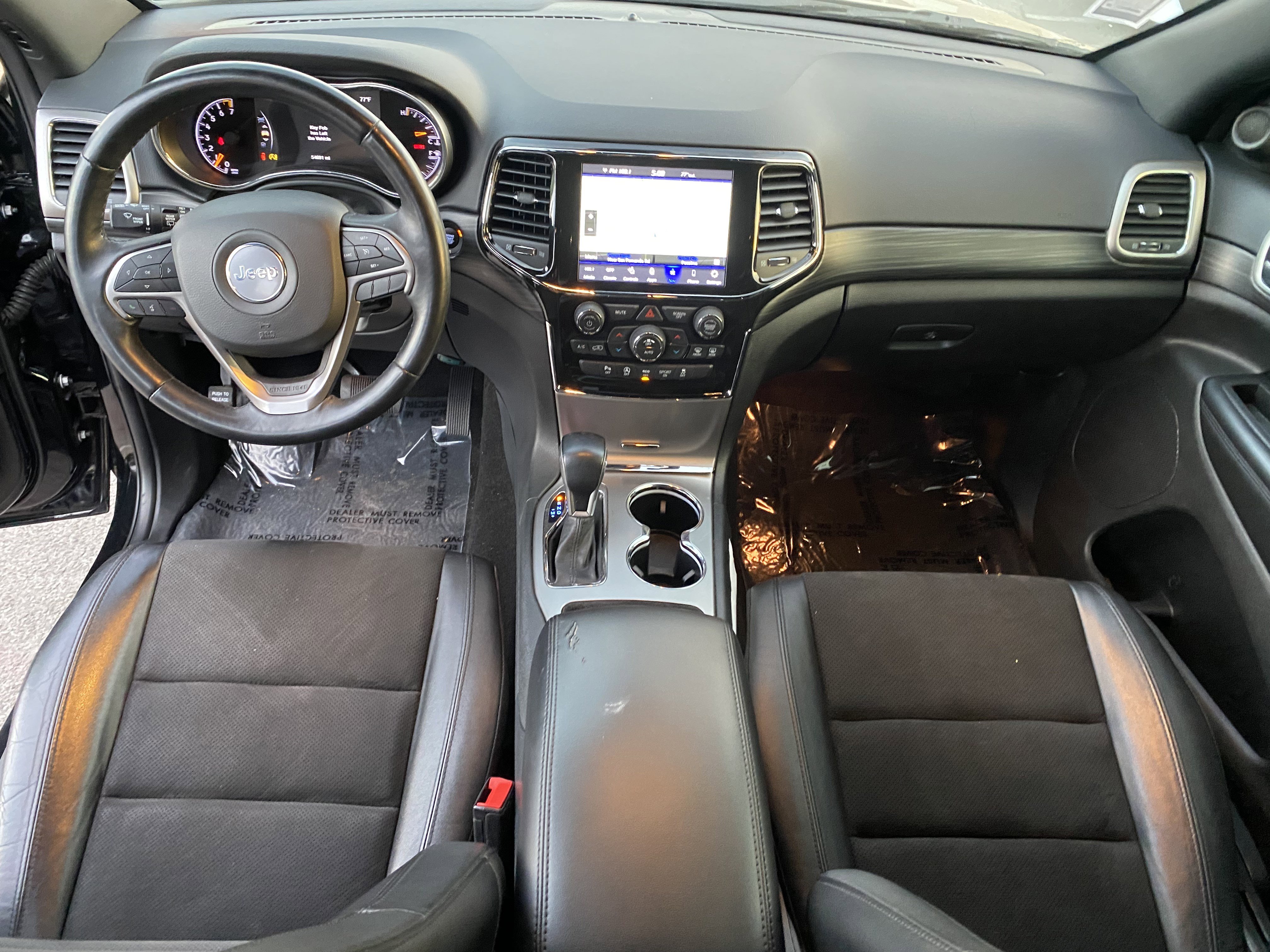 Used 2022 Jeep Grand Cherokee Laredo X image 17