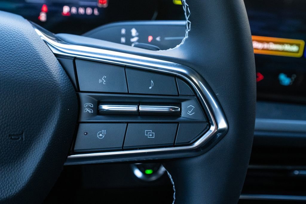 New 2026 Chevrolet Traverse LT image 17