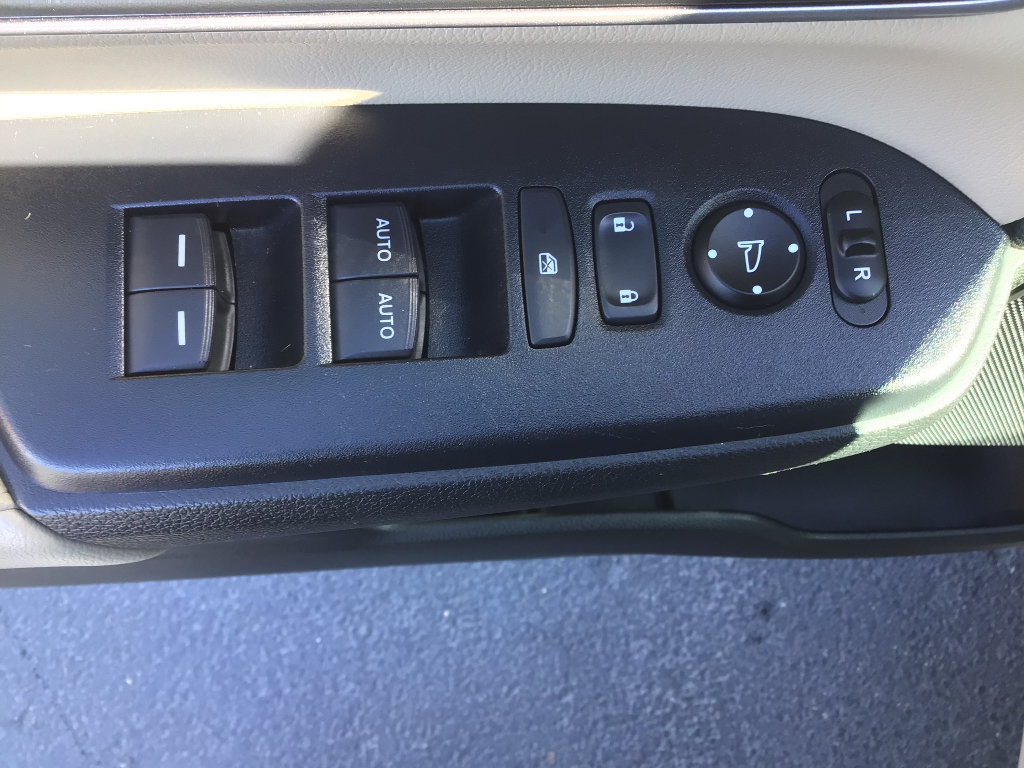 Used 2018 Honda CR-V EX-L image 8