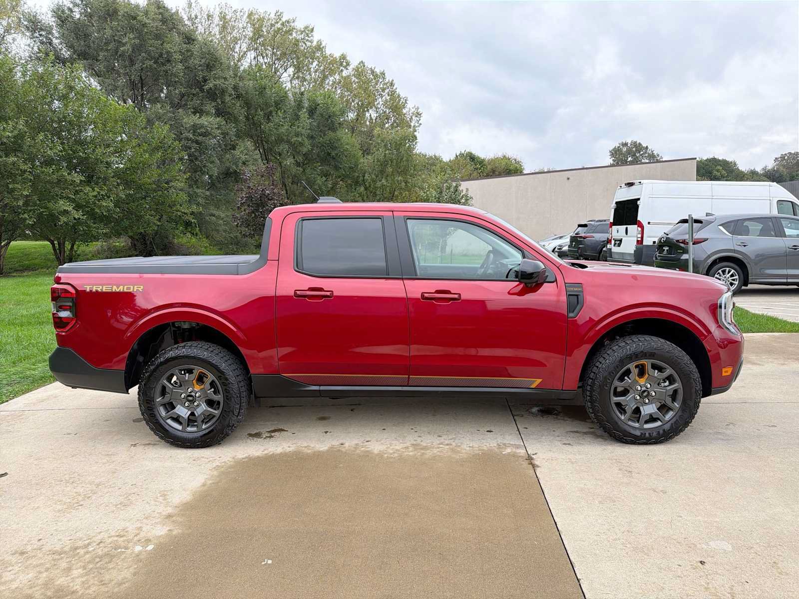 Used 2025 Ford Maverick Tremor AWD/4WD image 7