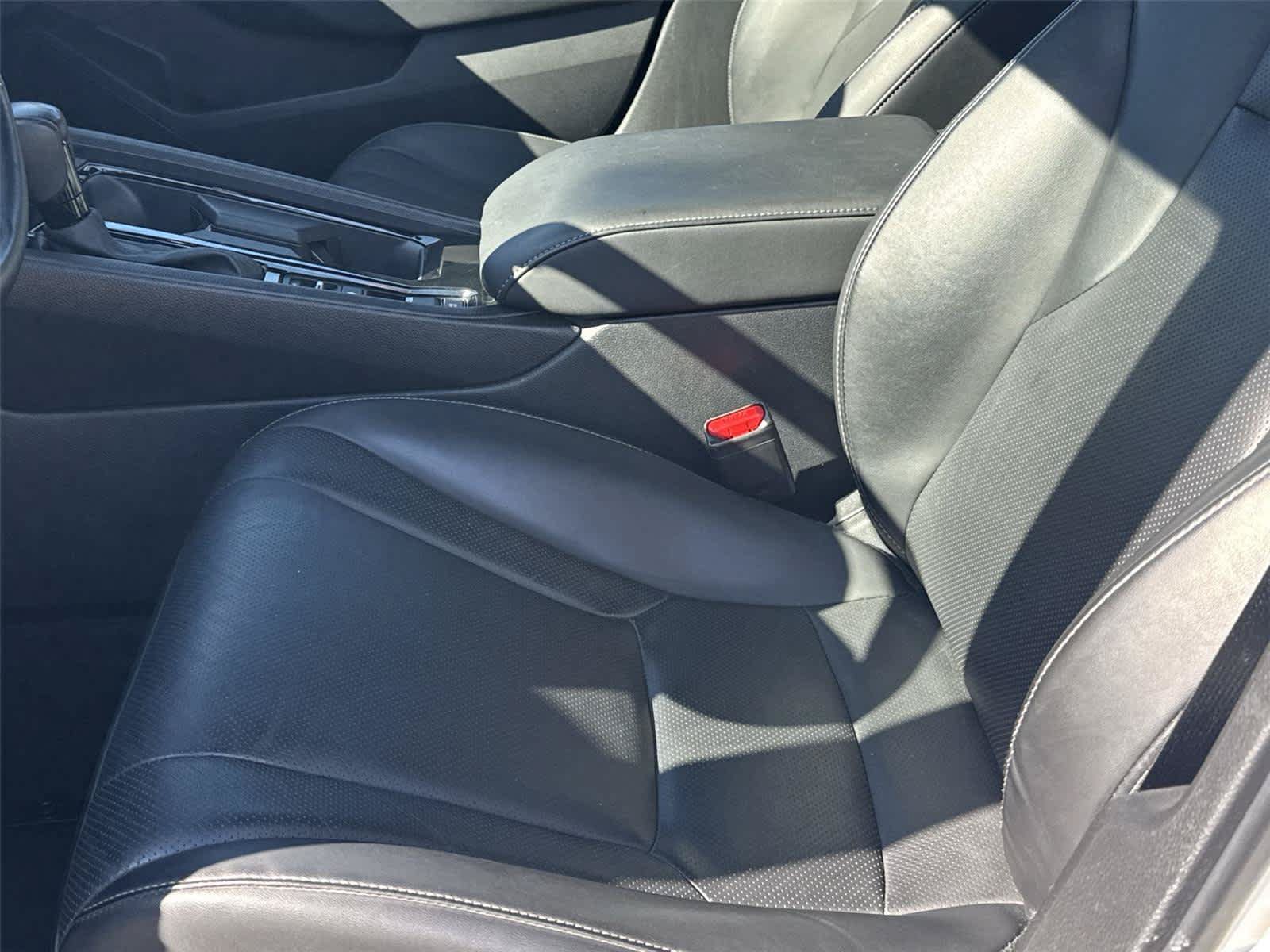 Used 2023 Honda Accord Sport image 11