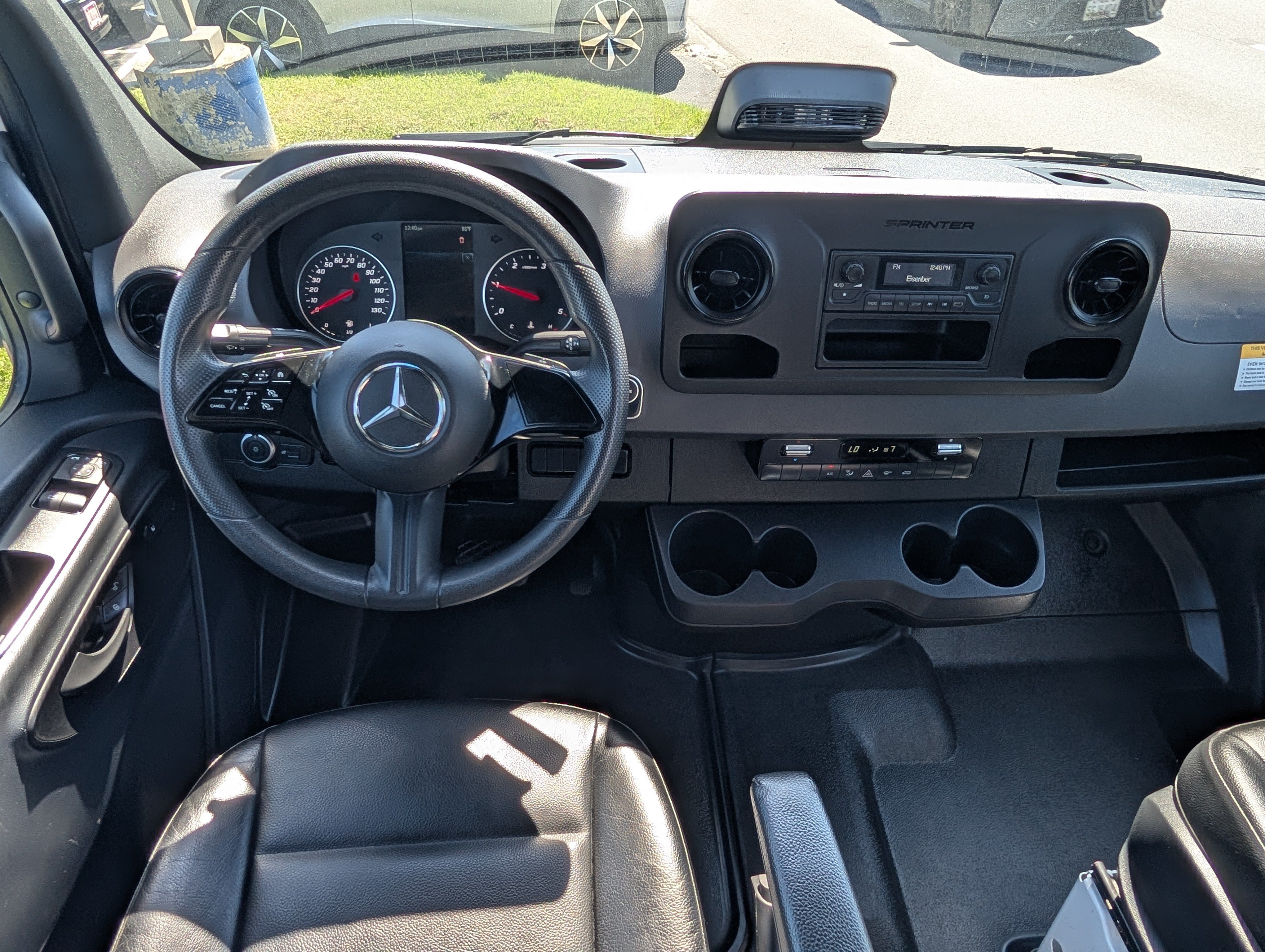 Used 2025 Mercedes-Benz Sprinter 2500 image 16