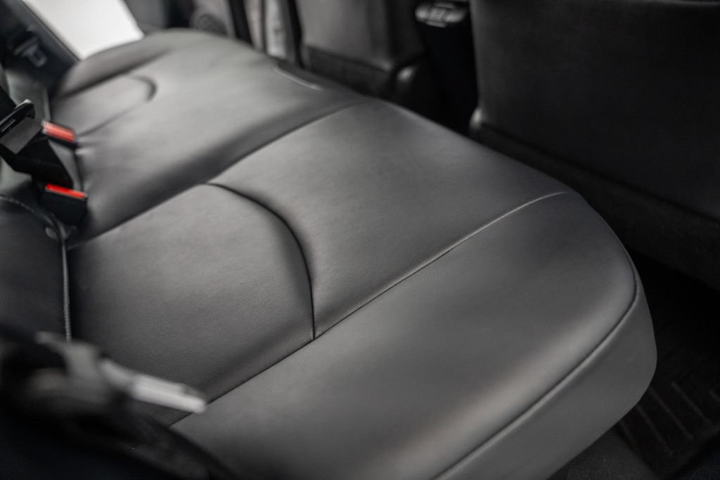 Certified 2021 Toyota Prius FWD image 35