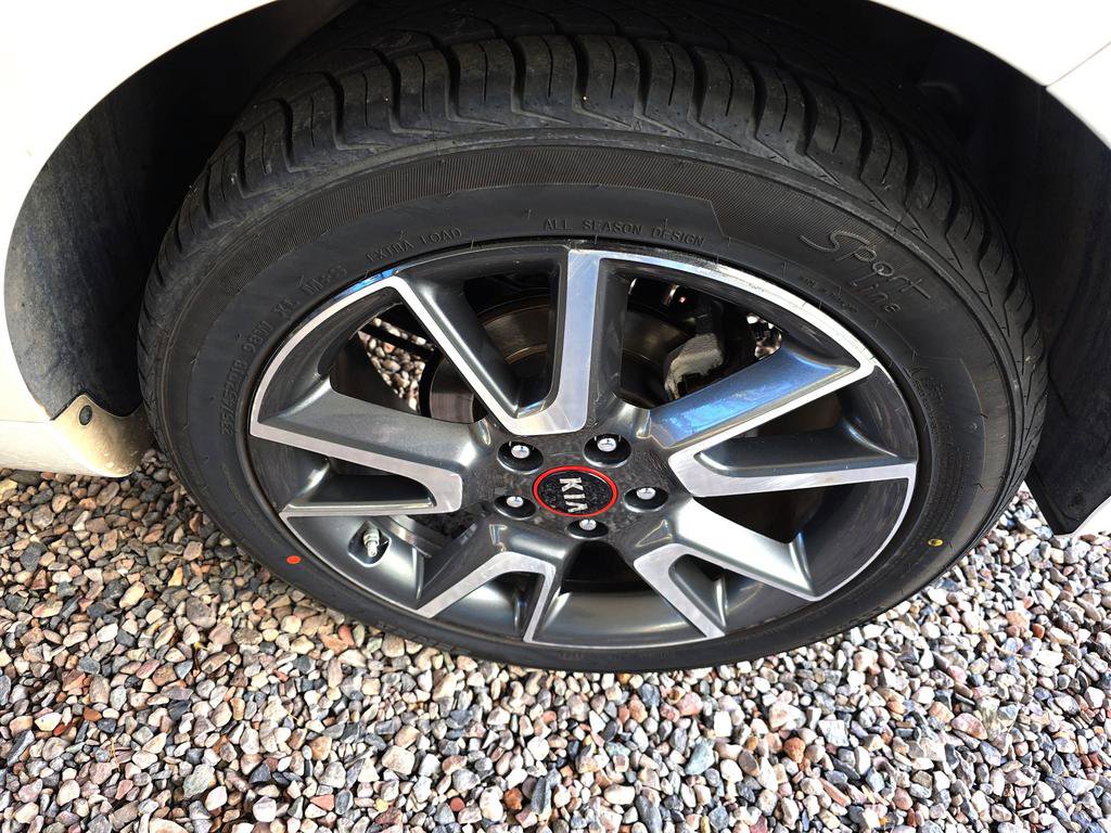 Used 2020 Kia Soul GT-Line FWD image 38