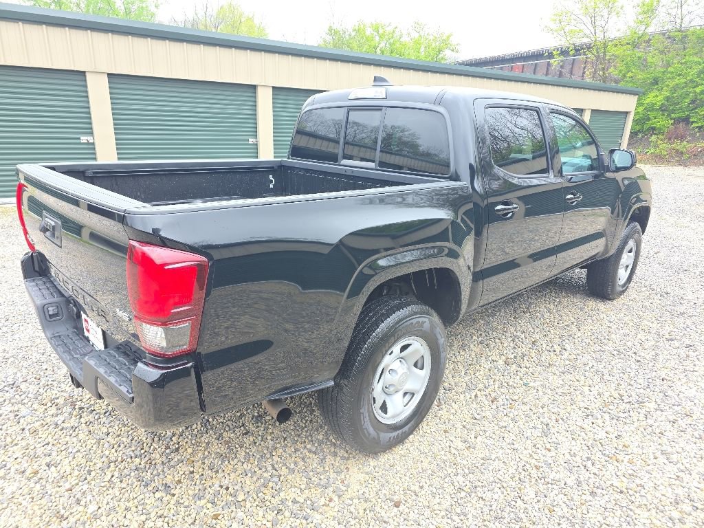 Certified 2023 Toyota Tacoma SR AWD/4WD image 6