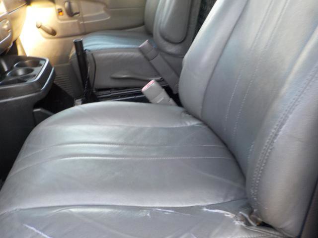 Used 2012 Chevrolet Express 3500 image 23