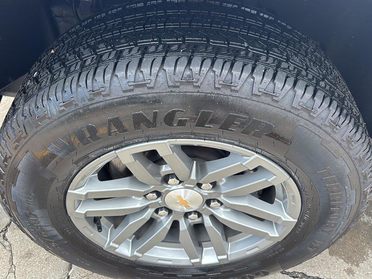 Certified 2023 Chevrolet Colorado LT w/ LT Convenience Package image 14