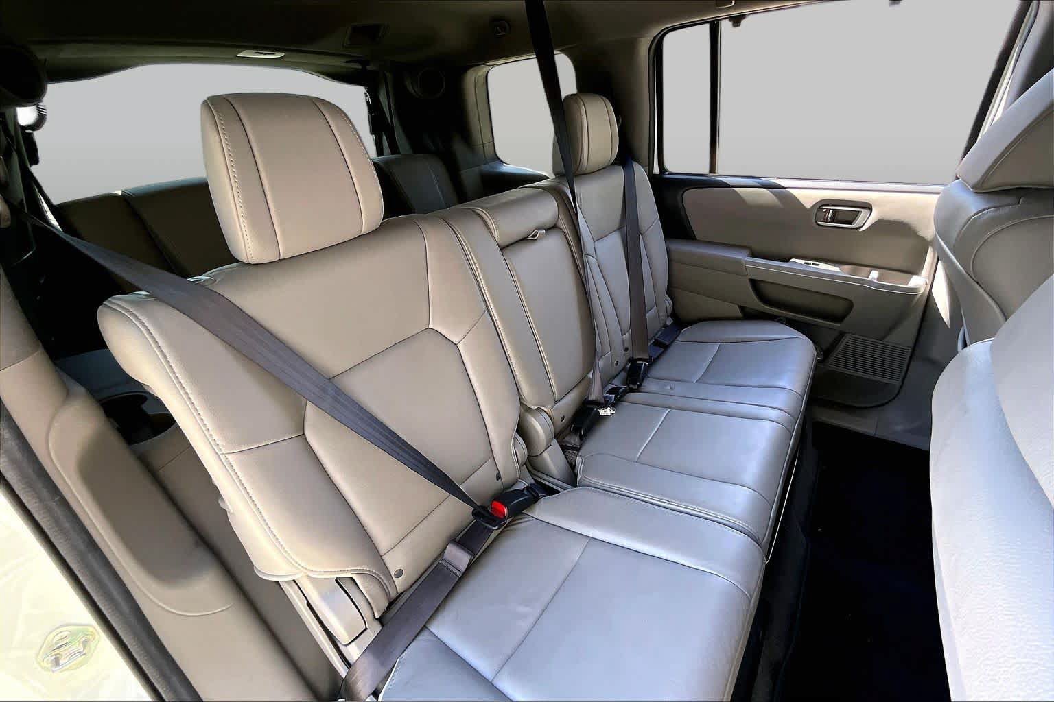 Used 2012 Honda Pilot Touring image 18