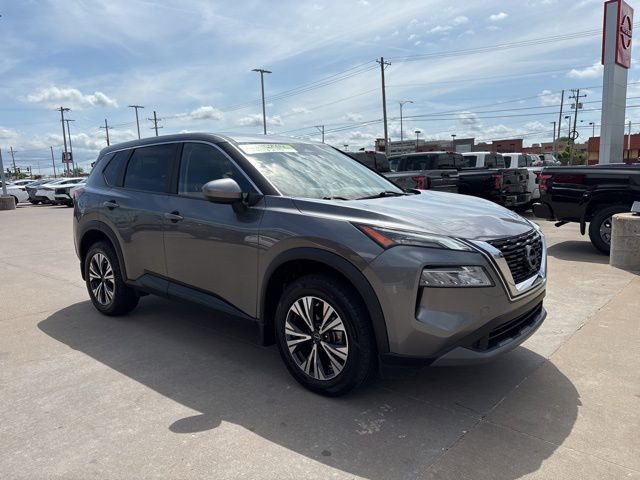 Used 2023 Nissan Rogue SV AWD/4WD image 2
