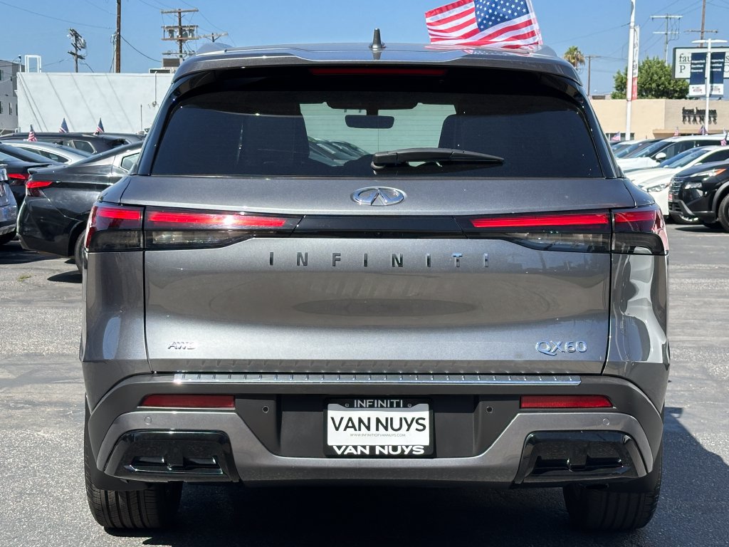 Used 2023 INFINITI QX60 Luxe w/ Performance Audio Package AWD/4WD image 6