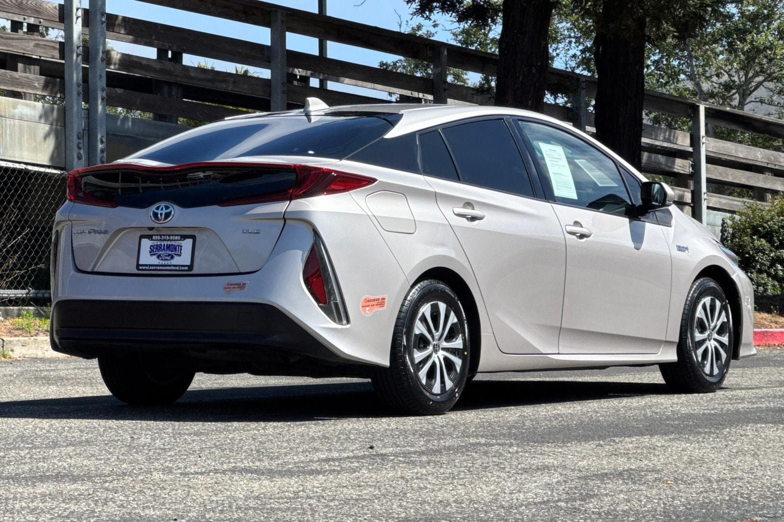 Used 2020 Toyota Prius Prime XLE FWD image 5