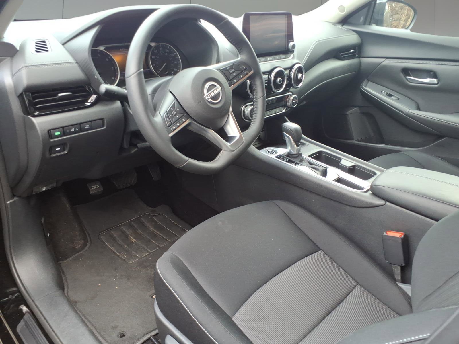 Used 2025 Nissan Sentra SV w/ All-Weather Package image 7