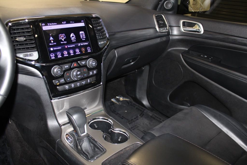 Used 2019 Jeep Grand Cherokee Altitude AWD/4WD image 23