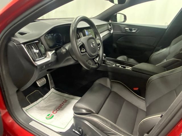 Used 2021 Volvo S60 T5 R-Design FWD image 8