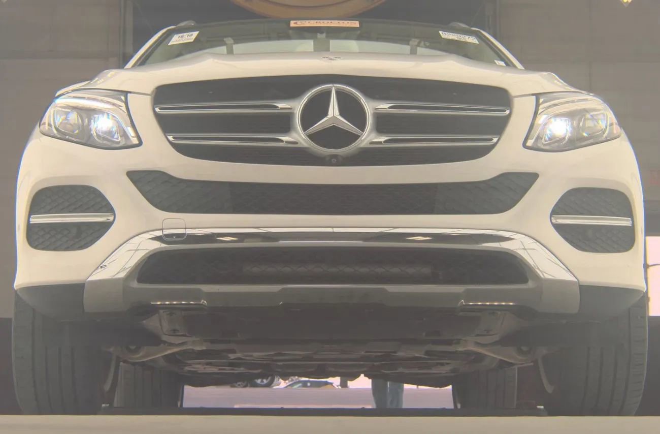 Used 2017 Mercedes-Benz GLE 350 4MATIC w/ Premium 2 Package image 9