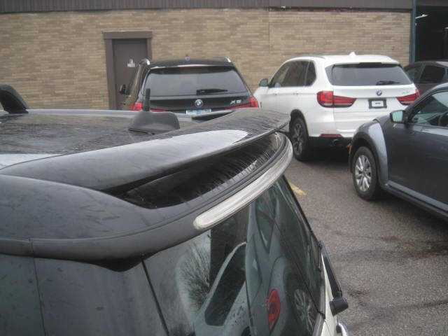 Used 2010 MINI Cooper Clubman Hardtop image 9