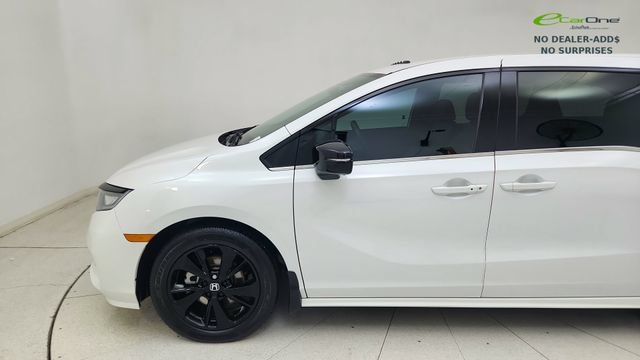 Used 2023 Honda Odyssey Sport image 4