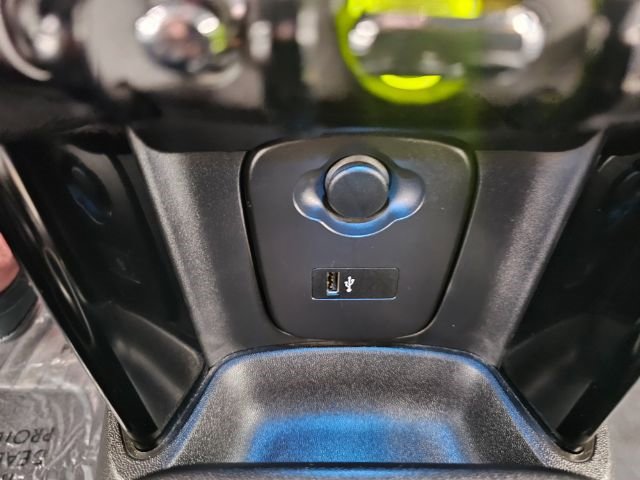 Used 2022 MINI Cooper SE image 15