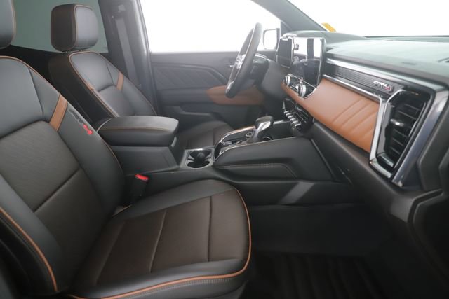 Used 2024 GMC Canyon AT4 w/ AT4 Premium Package image 30