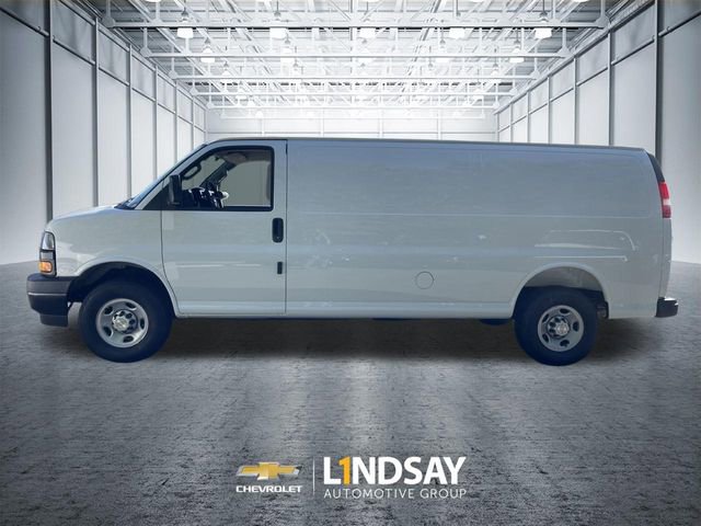 New 2026 Chevrolet Express 3500 Extended w/ Driver Convenience Package RWD image 5