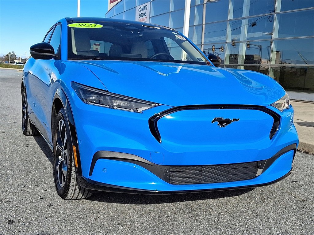Used 2023 Ford Mustang Mach-E Premium image 2
