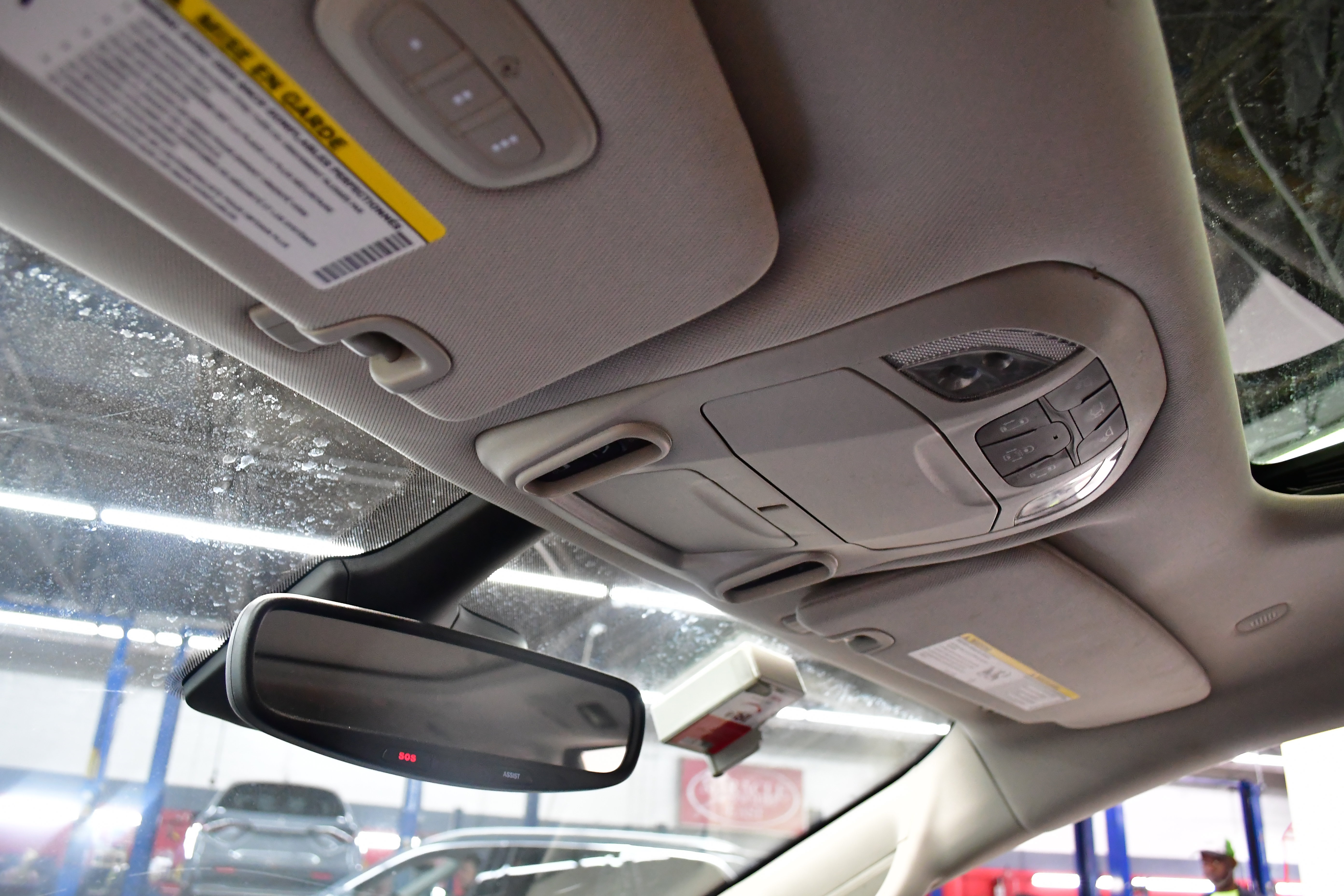 Used 2023 Chrysler Pacifica Limited FWD image 31