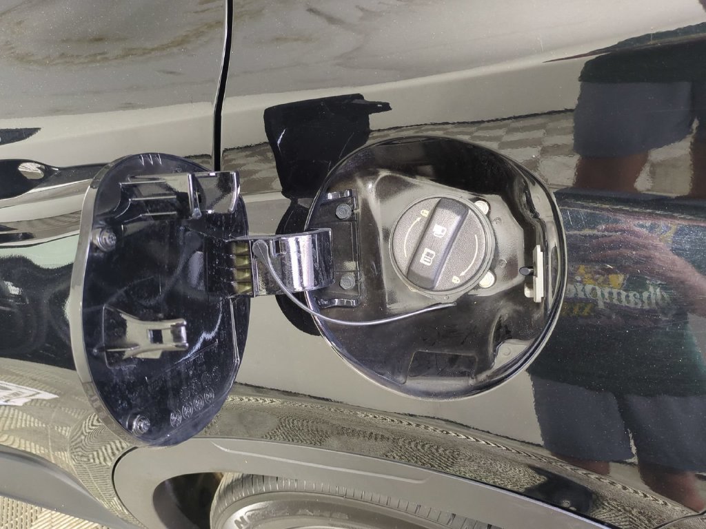 Used 2025 Hyundai Venue SEL FWD image 18